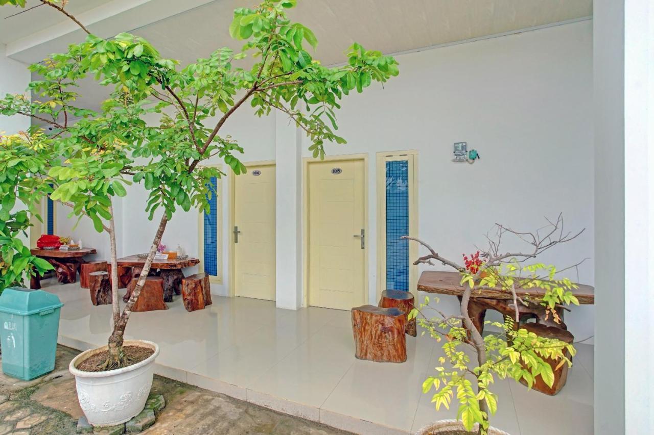 Oyo 90404 Pringombo Homestay 2 Syariah Bandar Lampung Extérieur photo