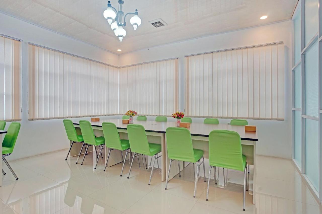 Oyo 90404 Pringombo Homestay 2 Syariah Bandar Lampung Extérieur photo